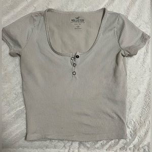 White baby tee Hollister. Size XXS